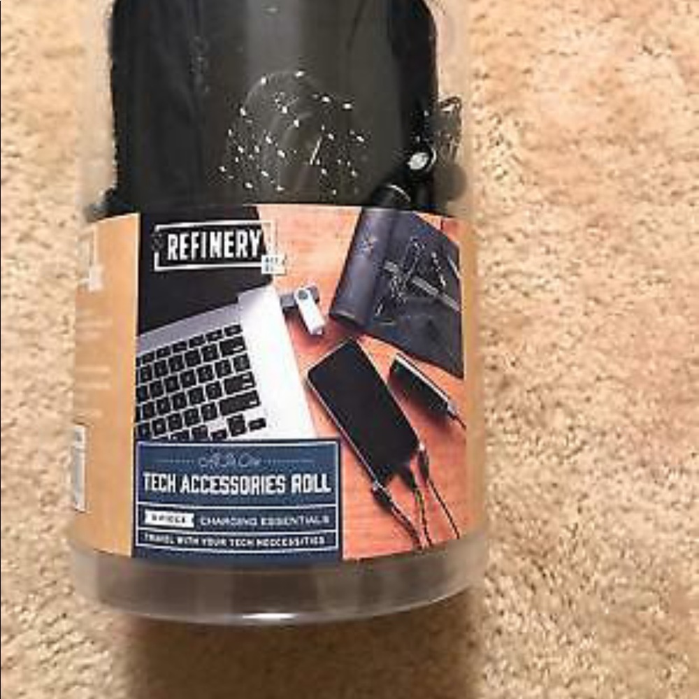 Refinery and Co Tech Accessories 🎧